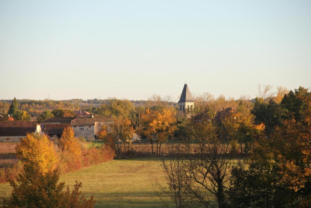 Domaine De L'Isle Basse Bed & Breakfast Fontanes  Bagian luar foto